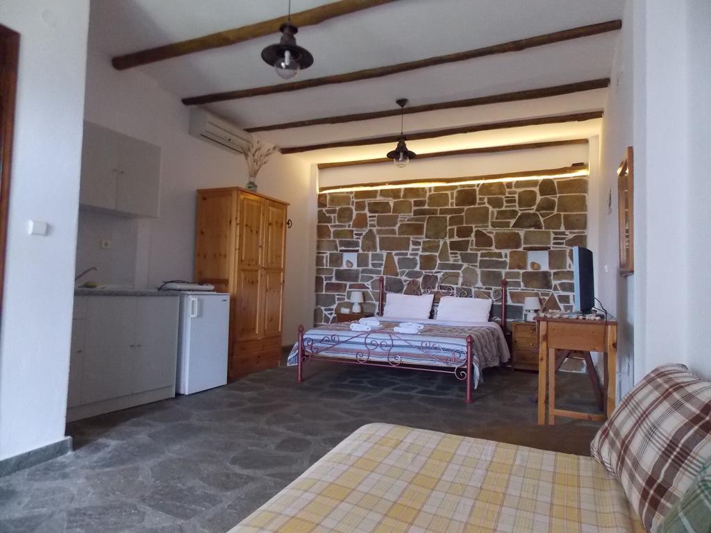 Appartement Helios Land à Neos Marmaras Extérieur photo