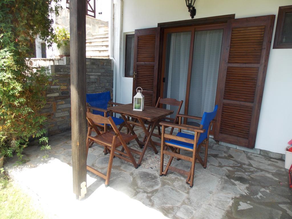 Appartement Helios Land à Neos Marmaras Extérieur photo